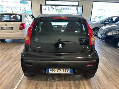 Peugeot 107 1.0 5p. Nero usata Pieve a Nievole
