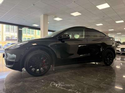 Tesla Model Y Long Range AWD Nero usata Villa Carcina