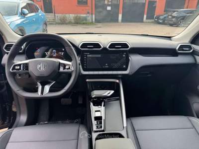 MG ZS 1.5 FullHybrid+ 197CV LUXURY Nero usata Milano