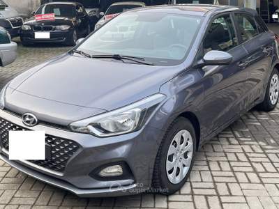 Hyundai i20 - 1.2 BENZINA - 5 PORTE CONNECTLINE - ANCHE PER NEOPATENTATI - 2019 - PREZZO NON VINCOLATO DA FINANZIAMENTO Grigio usata Varese