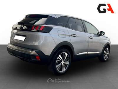 Peugeot 3008 BlueHDI 130 EAT8 S&S Active Pack Grigio usata Ercolano