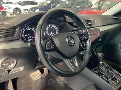 Skoda Superb 2.0 TDI SCR 110KW EXECUTIVE DSG Bianco usata Mazzano