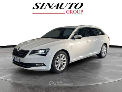 Skoda Superb 2.0 TDI SCR 110KW EXECUTIVE DSG Bianco usata Mazzano