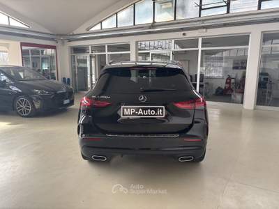 Mercedes-Benz GLA GLA 200 d Automatic Premium TETTO APRIBILE Nero usata Castellanza