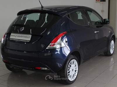 Lancia Ypsilon  1.2 69 CV 5p. Silver Blu/Azzurro usata Potenza