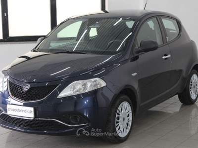 Lancia Ypsilon  1.2 69 CV 5p. Silver Blu/Azzurro usata Potenza
