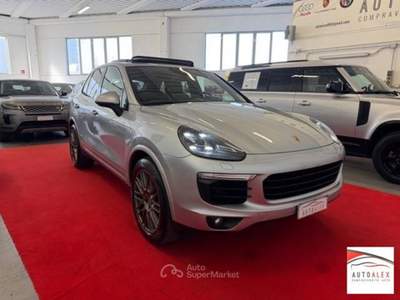 Porsche Cayenne 3.0 Diesel Platinum Edition Argento usata Casarsa della Delizia