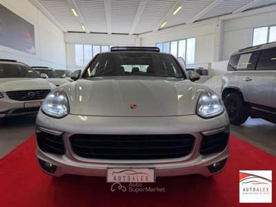 Porsche Cayenne 3.0 Diesel Platinum Edition Argento usata Casarsa della Delizia