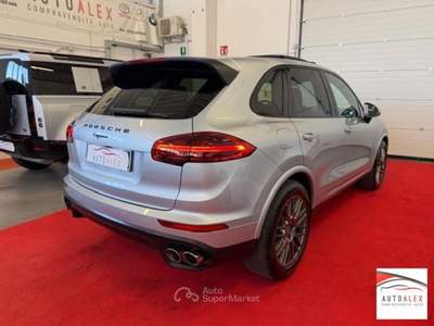 Porsche Cayenne 3.0 Diesel Platinum Edition Argento usata Casarsa della Delizia