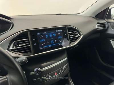 Peugeot 308 BlueHDi 130 S&S EAT8 SW Business Bianco usata Mazzano