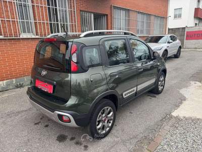 Fiat Panda 1.3 mjt 95cv Cross 4x4 Verde usata Cernusco sul Naviglio