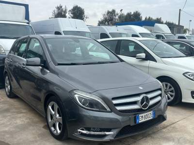 Mercedes-Benz Classe B B 180 CDI BlueEFFICIENCY Premium - 2012 Grigio usata San Michele Salentino