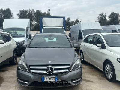 Mercedes-Benz Classe B B 180 CDI BlueEFFICIENCY Premium - 2012 Grigio usata San Michele Salentino