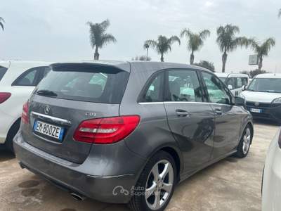 Mercedes-Benz Classe B B 180 CDI BlueEFFICIENCY Premium - 2012 Grigio usata San Michele Salentino