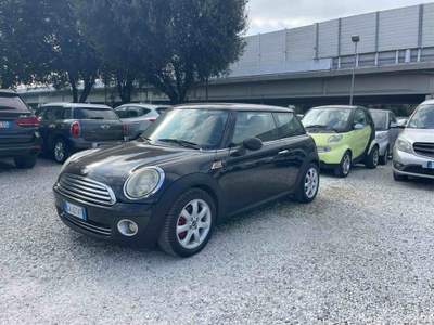 MINI 1.5 Cooper D Hype 5 COOPER - RAY G - GPL Nero usata Massa