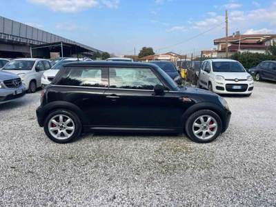 MINI 1.5 Cooper D Hype 5 COOPER - RAY G - GPL Nero usata Massa