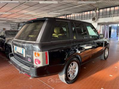 Land Rover Range Rover Range Rover 3.0 td6 Vogue Foundry auto Nero usata Cremona