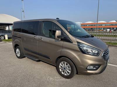 Ford Tourneo Custom Trend 320 2.0 TDCi 130CV Manuale Passo Corto 9 posti Beige usata Crocetta del Montello