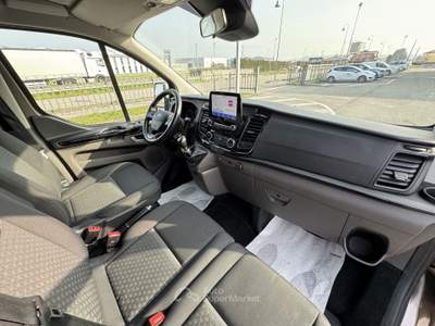 Ford Tourneo Custom Trend 320 2.0 TDCi 130CV Manuale Passo Corto 9 posti Beige usata Crocetta del Montello