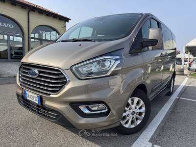 Ford Tourneo Custom Trend 320 2.0 TDCi 130CV Manuale Passo Corto 9 posti Beige usata Crocetta del Montello