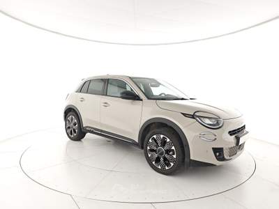 Fiat 600 Hybrid DCT MHEV La Prima + VERNICE " VARI COLORI DISPONIBILI" Blu/Azzurro usata Capua