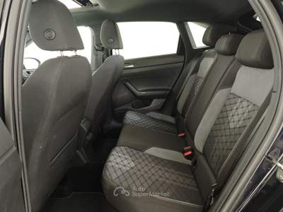 Volkswagen Taigo 1.0 TSI 115 CV R-Line Nero usata Capua