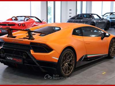 Lamborghini Huracán Huracán 5.2 V10 Performante Coupé Arancione usata Vergiate