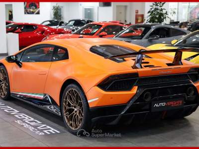 Lamborghini Huracán Huracán 5.2 V10 Performante Coupé Arancione usata Vergiate