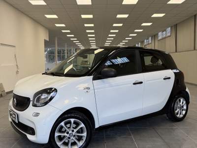 Smart ForFour SMART FORFOUR Bianco usata Giugliano in Campania