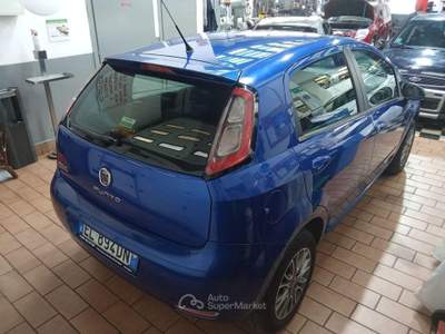 Fiat Punto Evo 1.4 5 porte Dynamic Natural Power Blu/Azzurro usata Melegnano