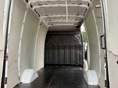 Iveco Daily OTTIME CONDIZIONI Bianco usata Bari