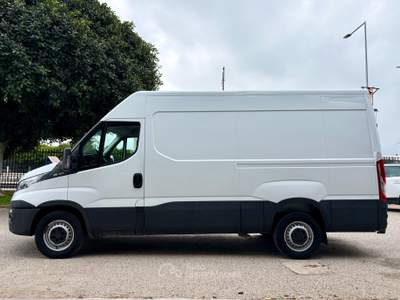 Iveco Daily OTTIME CONDIZIONI Bianco usata Bari