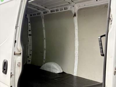 Iveco Daily OTTIME CONDIZIONI Bianco usata Bari