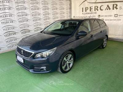Peugeot 308 S&S SW Tech Edition Blu/Azzurro usata Acerra