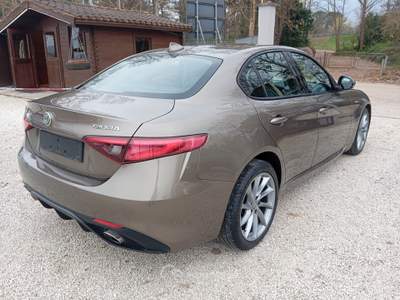 Alfa Romeo Giulia AT8 AWD Q4 Veloce Bronzo usata Ponzano Romano