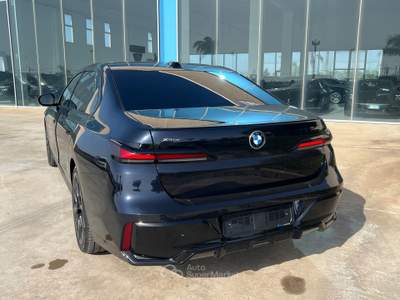 BMW Serie 7 740d 740d xDrive Msport Pro possibilità noleggio no scoring Nero usata Gela