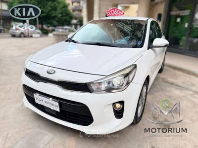 Kia Rio Rio 1.4 crdi Cool Techno Pack 90cv Bianco usata Rende