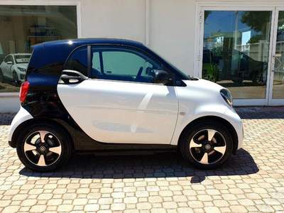 Smart ForTwo EQ Passion Bianco usata San Giovanni Teatino