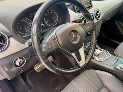 Mercedes-Benz Classe B B 200 BlueEFFICIENCY Premium Grigio usata Monopoli