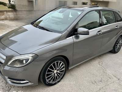 Mercedes-Benz Classe B B 200 BlueEFFICIENCY Premium Grigio usata Monopoli