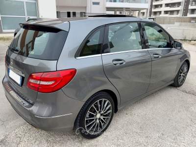 Mercedes-Benz Classe B B 200 BlueEFFICIENCY Premium Grigio usata Monopoli