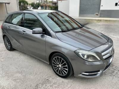 Mercedes-Benz Classe B B 200 BlueEFFICIENCY Premium Grigio usata Monopoli