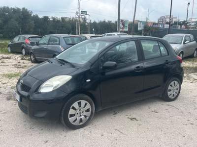 Toyota Yaris Aygo Yaris 1.0 12V VVT-i 5 porte Now Blu/Azzurro usata Terlizzi