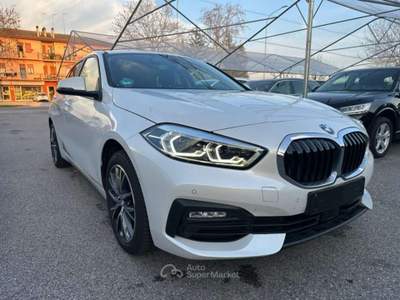 BMW Serie 1 118i 118 i 5p. Advantage Led Navi Autromatica Bianco usata Rivignano Teor