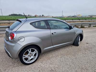 Alfa Romeo MiTo Distinctive Sport Pack Argento usata Gravina in Puglia