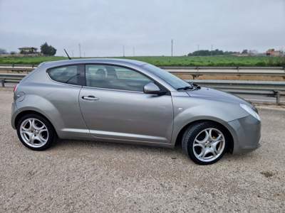 Alfa Romeo MiTo Distinctive Sport Pack Argento usata Gravina in Puglia