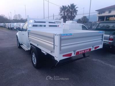Mitsubishi L200 L200 cab 2.5 TDI 4 POSTI   CASSONE RIBALTABILE Bianco usata PIGNATARO INTERAMNA