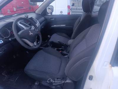 Mitsubishi L200 L200 cab 2.5 TDI 4 POSTI   CASSONE RIBALTABILE Bianco usata PIGNATARO INTERAMNA