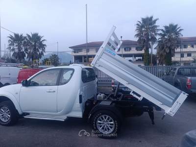 Mitsubishi L200 L200 cab 2.5 TDI 4 POSTI   CASSONE RIBALTABILE Bianco usata PIGNATARO INTERAMNA