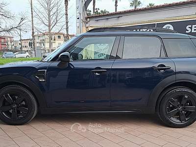 MINI Countryman Mini Countryman 2.0 Cooper D Business auto Blu/Azzurro usata Casoria